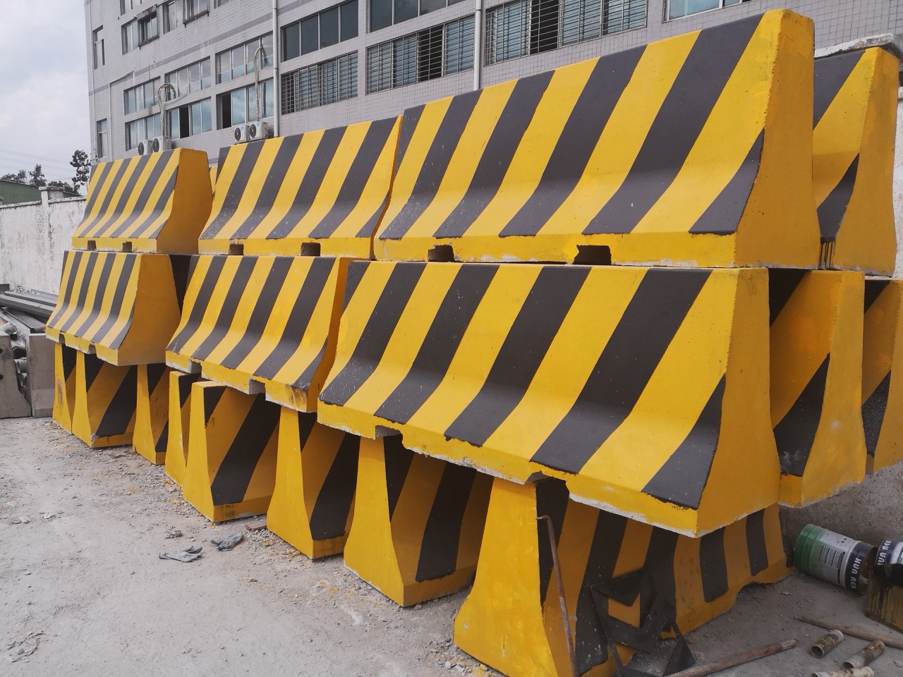 新澤西護欄 高速公路的安全衛士